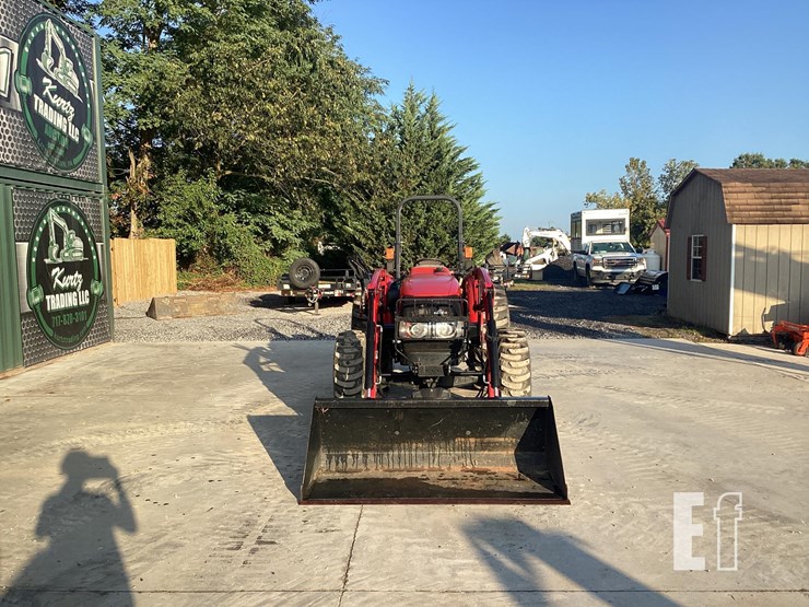 2023-case-ih-farmall-70a-image-10