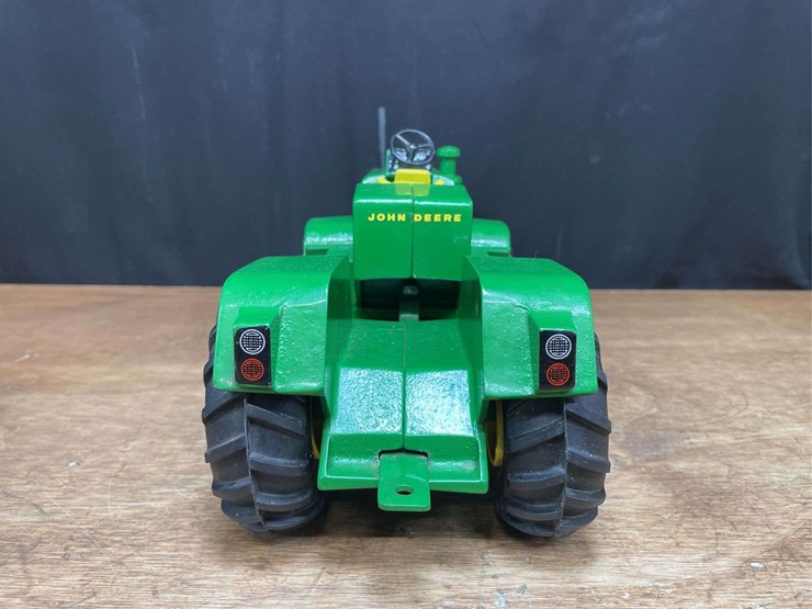 john-deere-16-image-4