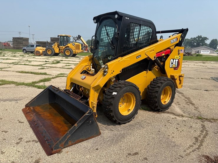 caterpillar-262d3-image-2