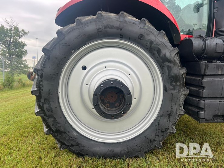 2011-case-ih-magnum-315-image-22