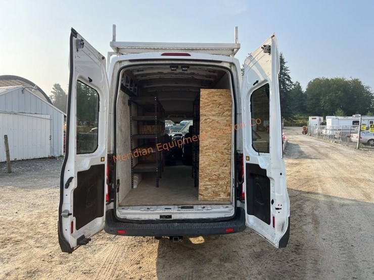 2016-ford-transit-image-13