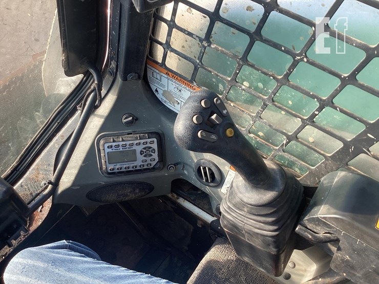2015-bobcat-t590-image-16