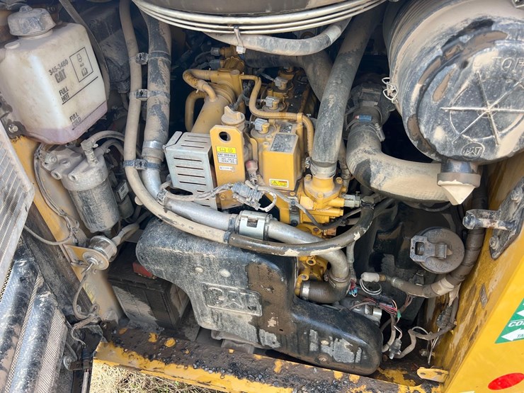 caterpillar-262d-image-5
