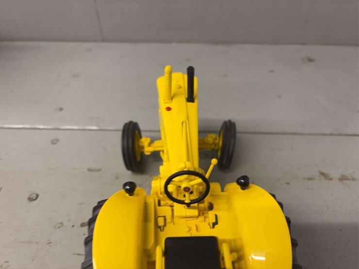 john-deere-720-image-28