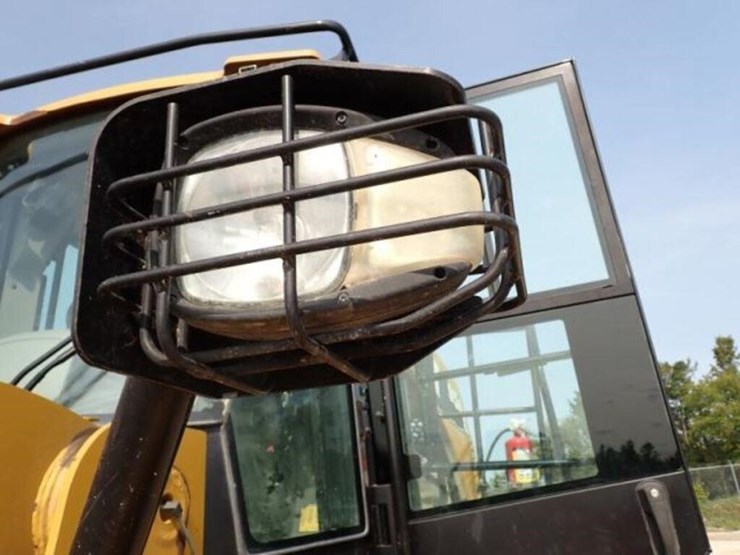 2014-caterpillar-950k-image-73