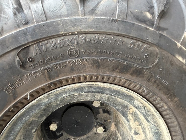 john-deere-gator-image-23