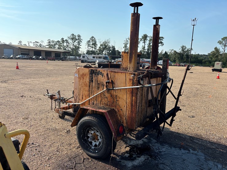 #3478-•-leeboy-4250-tar-pot-trailer-image-6
