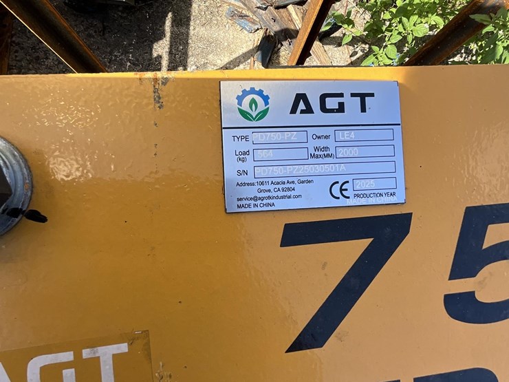 agt-pd750-skid-steer-post-driver-image-3
