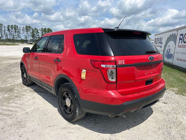 2014-ford-explorer-image-4