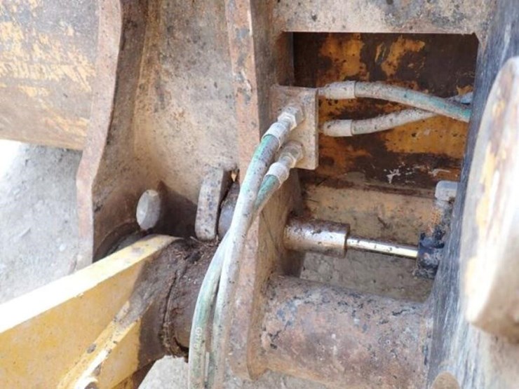 2014-caterpillar-950k-image-58