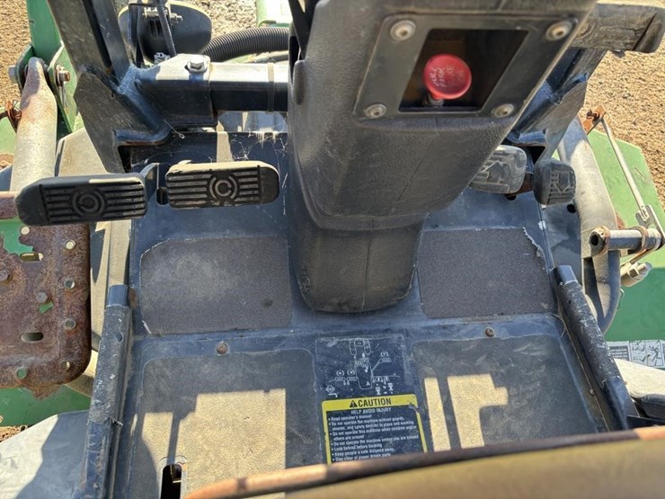 2013-john-deere-1600-turbo-image-25