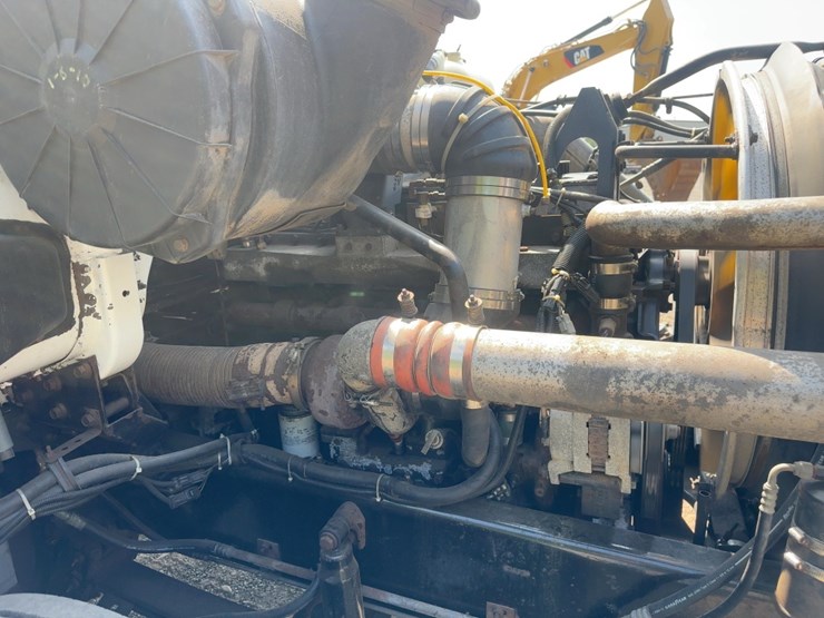 1995-cummins-m11-image-11