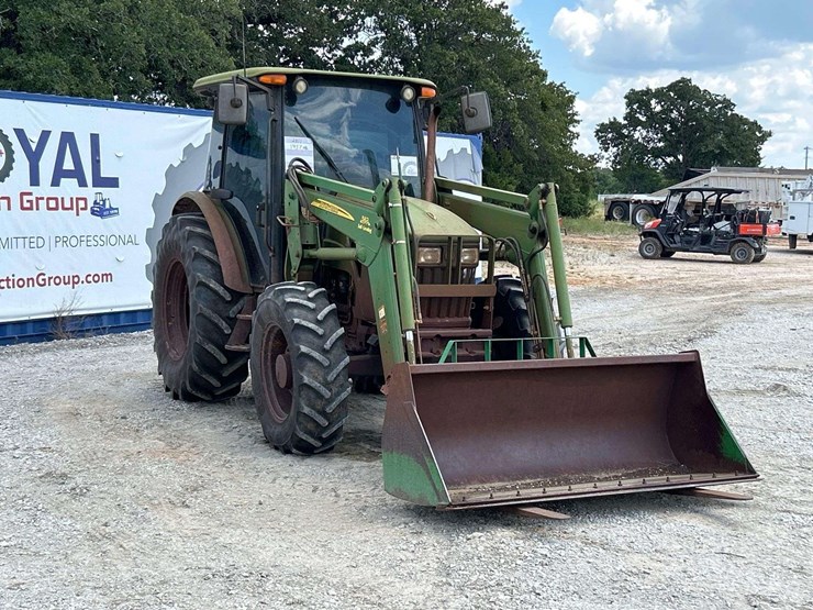 2011-john-deere-5075m-image-4