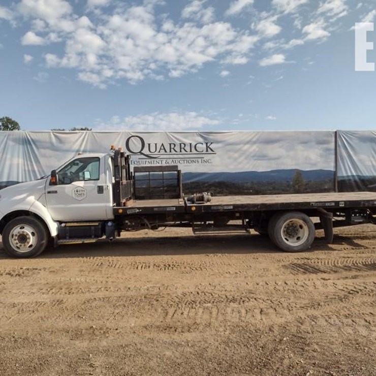 2013 FORD F650 XLT