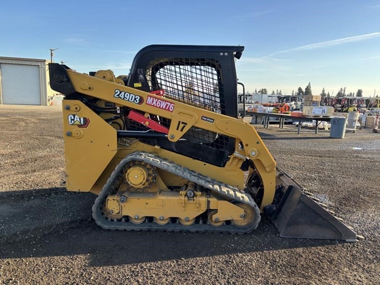 2021-caterpillar-249d3-image-7