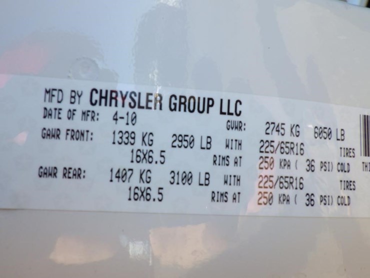 2010-dodge-grand-caravan-image-16