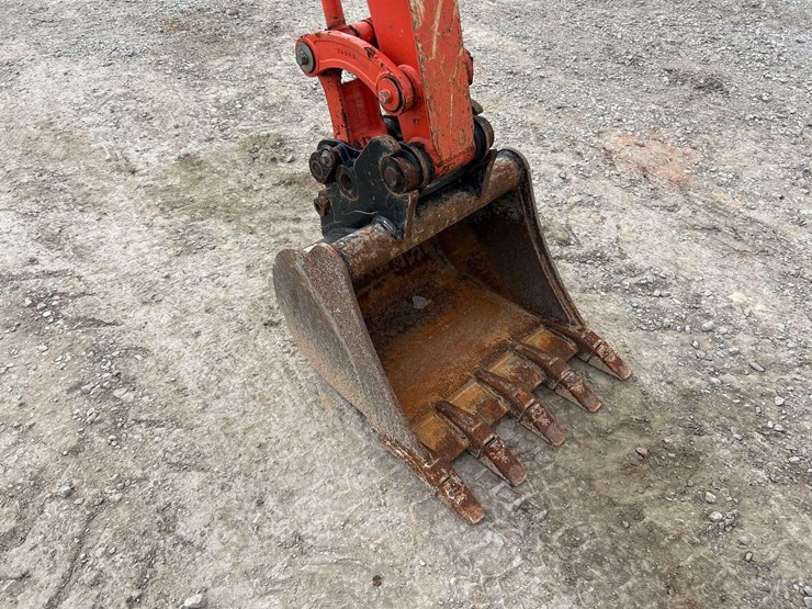 2015-kubota-kx71-3s-image-13