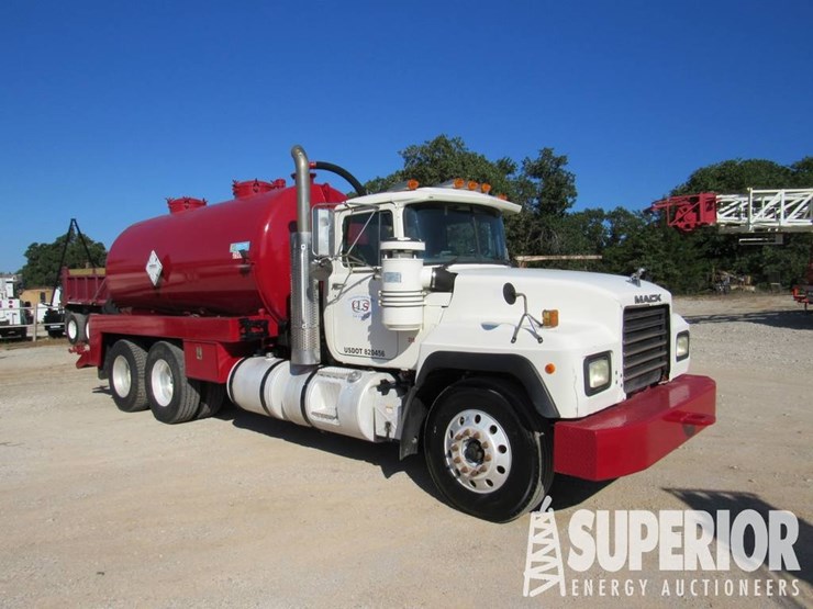 1998-mack-rd688s-image-6