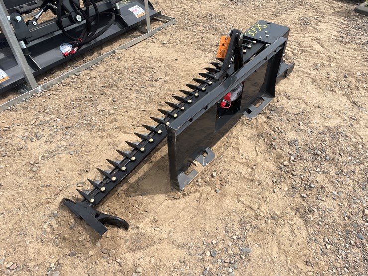 #3058-•-unused-2025-wolverine-skid-steer-sickle-bar-mower-image-4
