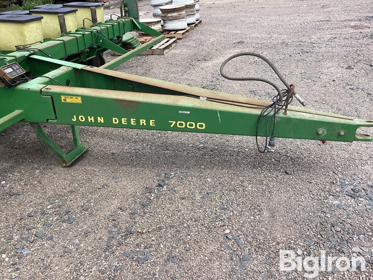 1983-john-deere-7000-image-10
