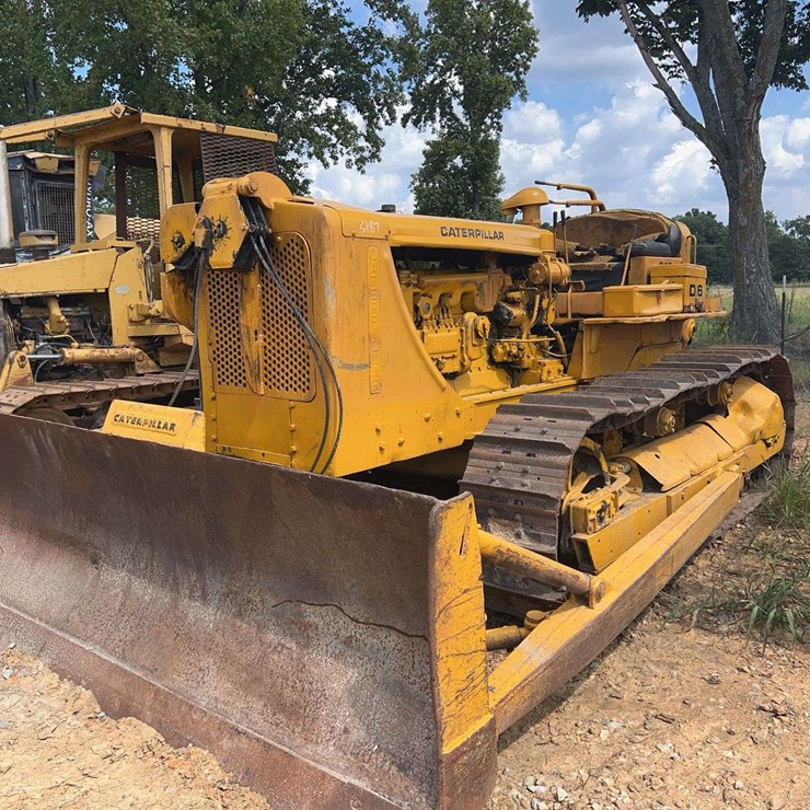 CATERPILLAR D6