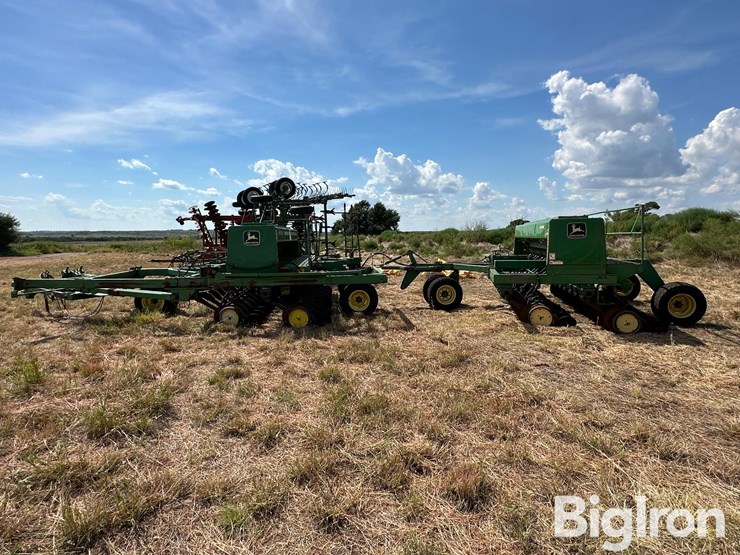 john-deere-750-image-8