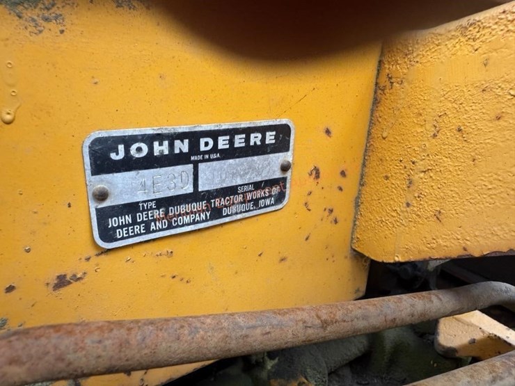 john-deere-350-image-11