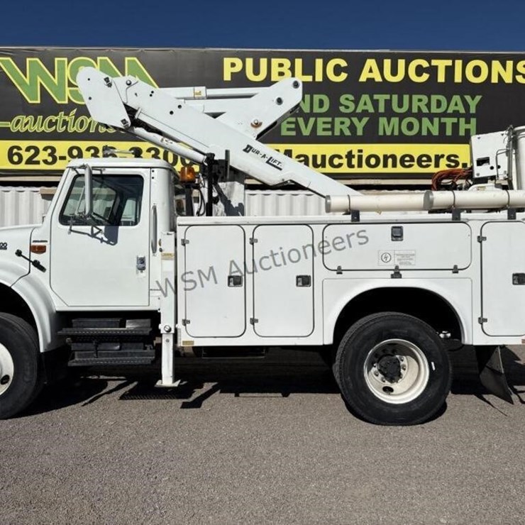 2000 INTERNATIONAL 4800