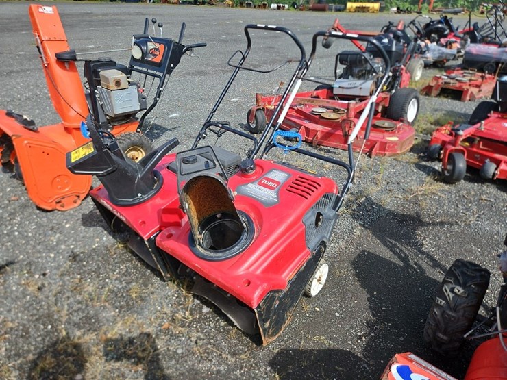 (2)-ariens-snow-blowers-image-1