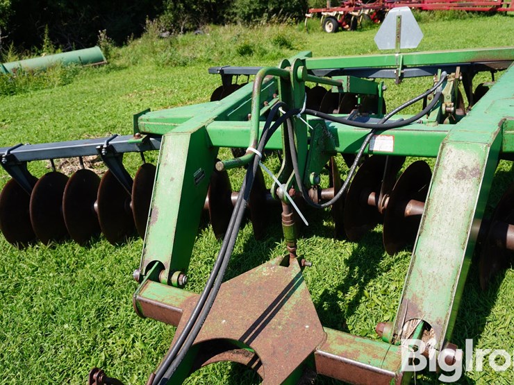 john-deere-630-image-19