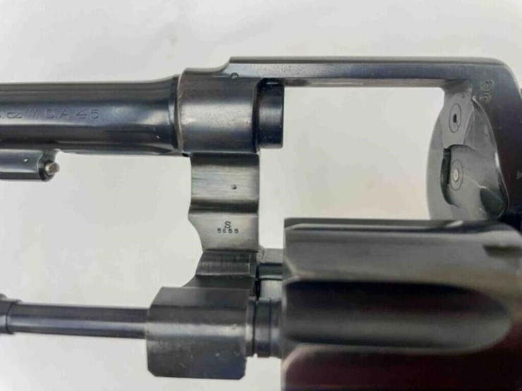 smith-&-wesson-45-revolver-image-2