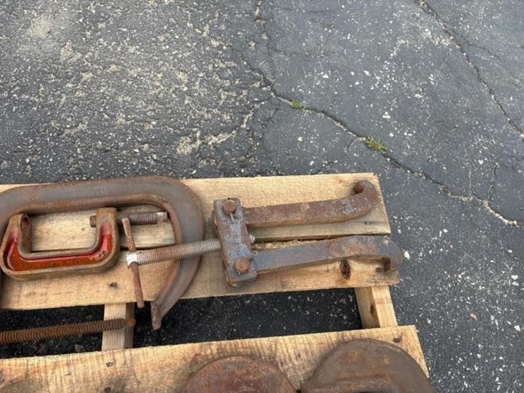 large-c-clamps-image-3
