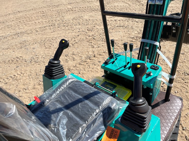 #9367-•-2025-unused-cfg-mini-excavator-image-7