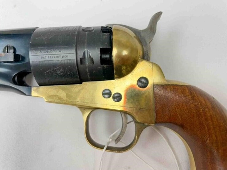 asm-r-black-powder-revolver-image-5