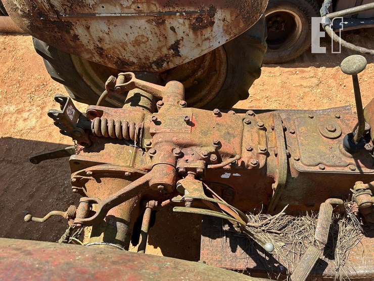 ford-8n-image-8