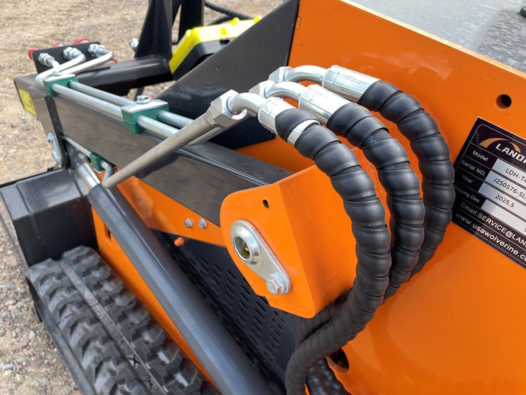#9364-•-unused-2025-landhero-mini-skid-steer-loader-image-13