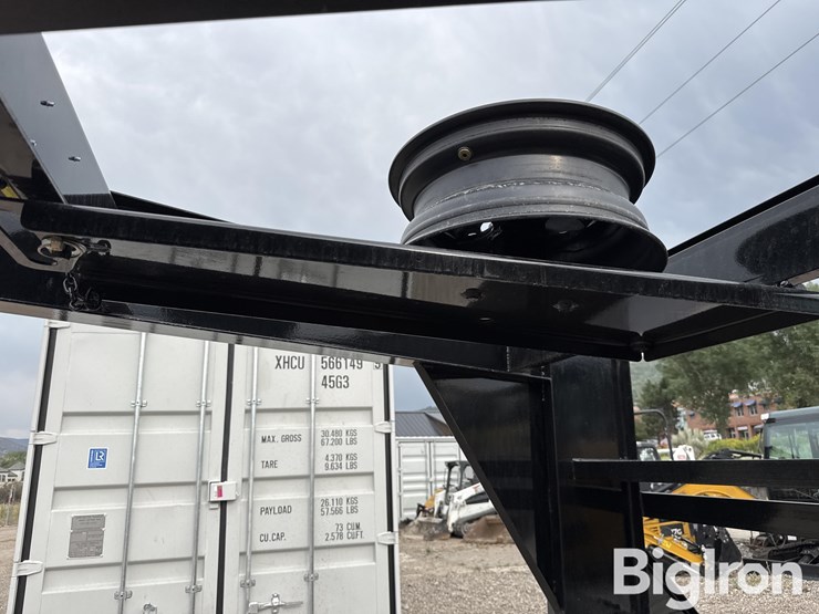 2025-load-trail-24'-tri/a-gooseneck-tilt-deck-flatbed-trailer-image-14