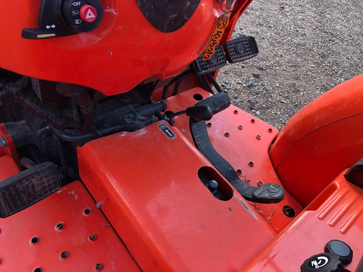 kubota-l3301-image-7