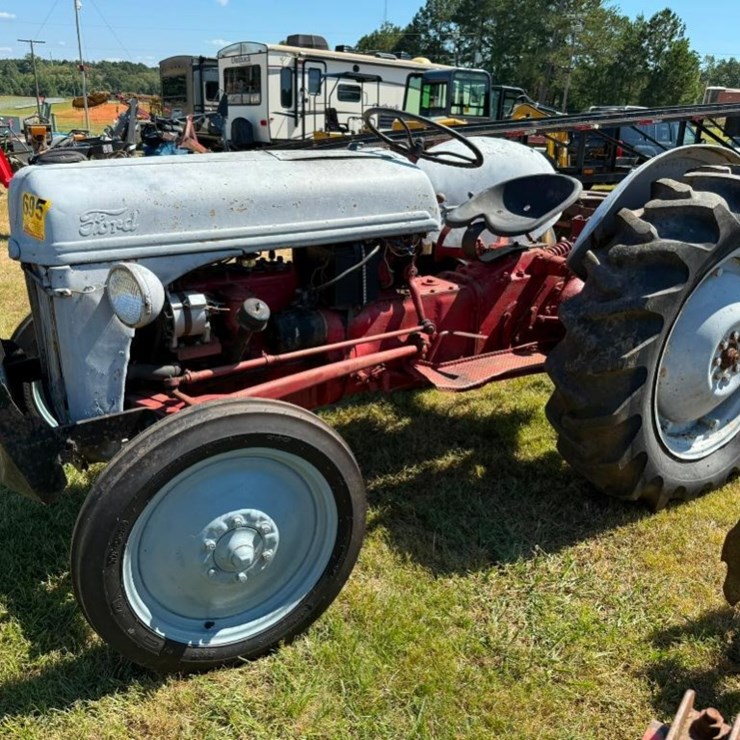 FORD TRACTOR
