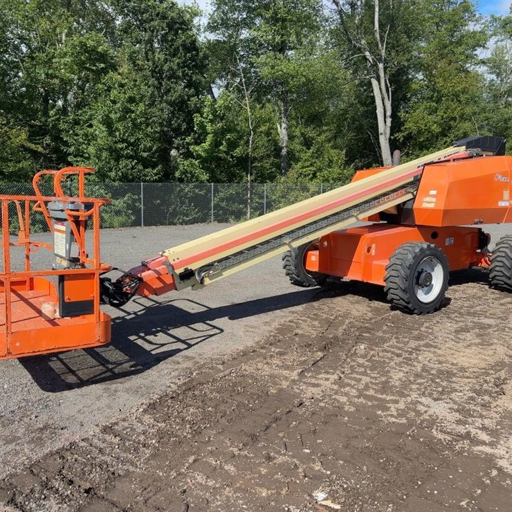 2015 JLG 600S