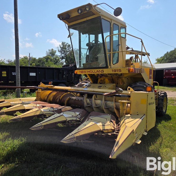 1991 NEW HOLLAND 1915