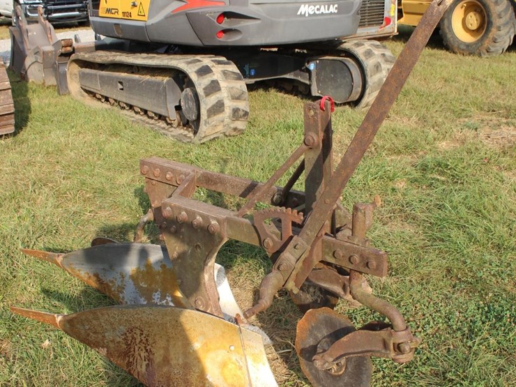 john-deere-2-image-1