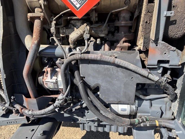 2019-kubota-mx5400-image-41