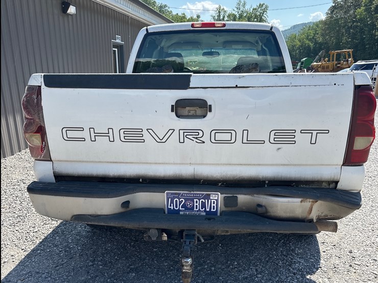 2003-chevrolet-silverado-image-4