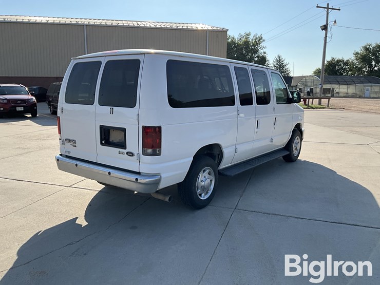 2011-ford-e350-xlt-image-5