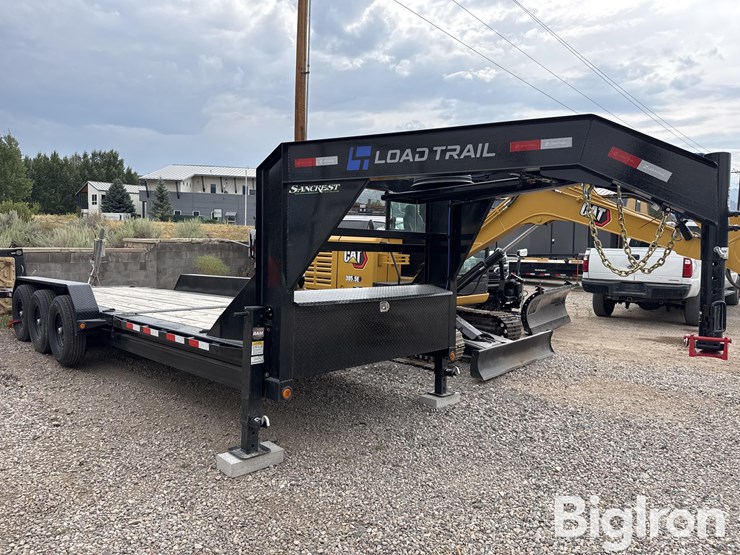 2025-load-trail-24'-tri/a-gooseneck-tilt-deck-flatbed-trailer-image-3