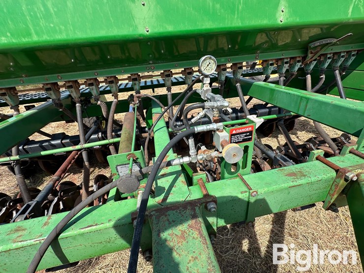 john-deere-750-image-19