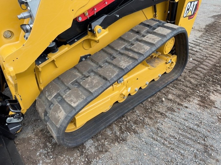 2024-caterpillar-265-track-skid-steer-image-17