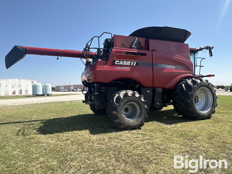 2016-case-ih-8240-image-5