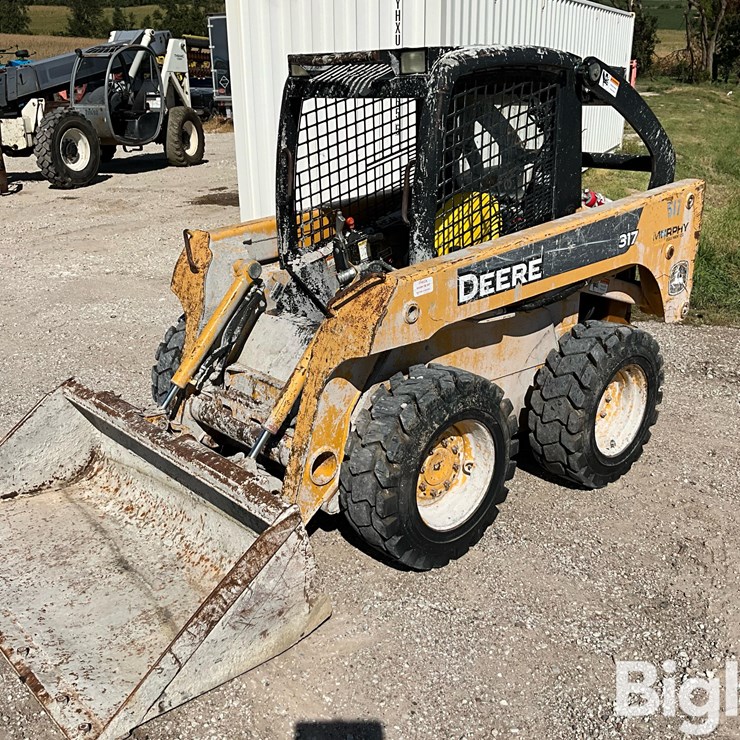 2005 JOHN DEERE 317